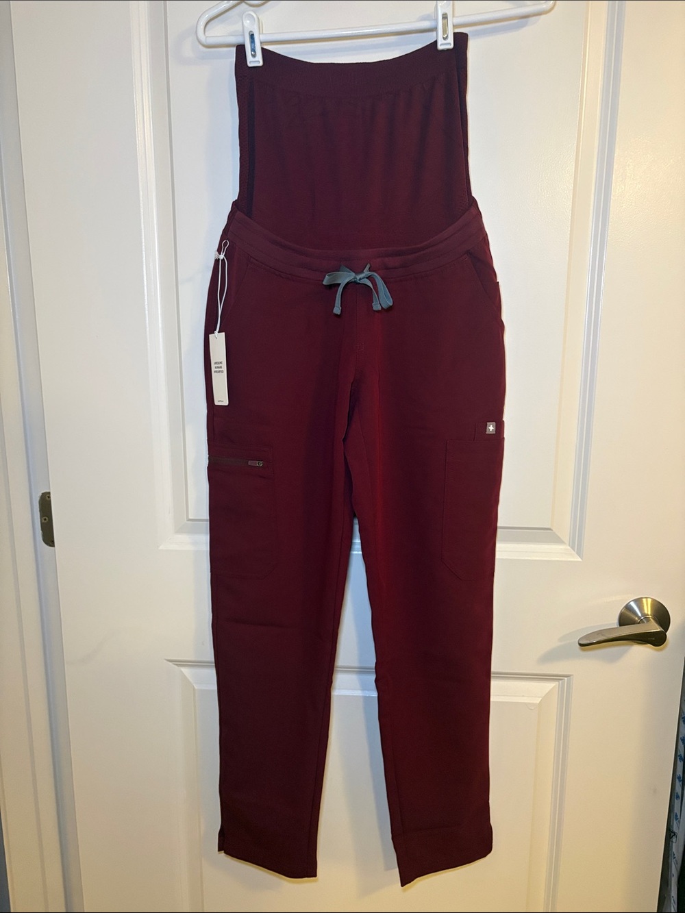 NWT Figs Women’s XSMALL Yola Maternity Burgundy Slim Pants With Grey Drawstring